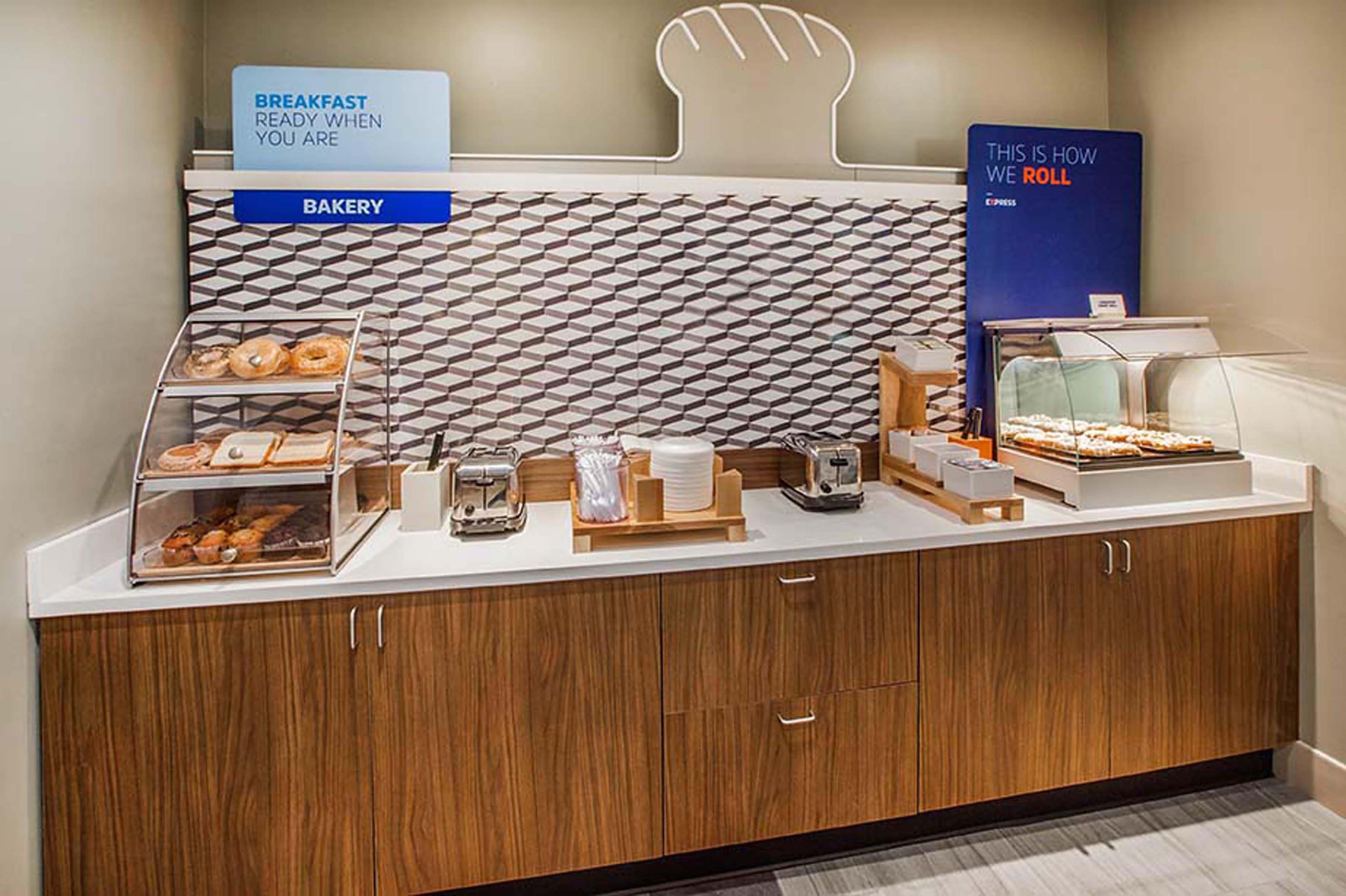 Holiday Inn Express Wilkes Barre East By Ihg Eksteriør bilde