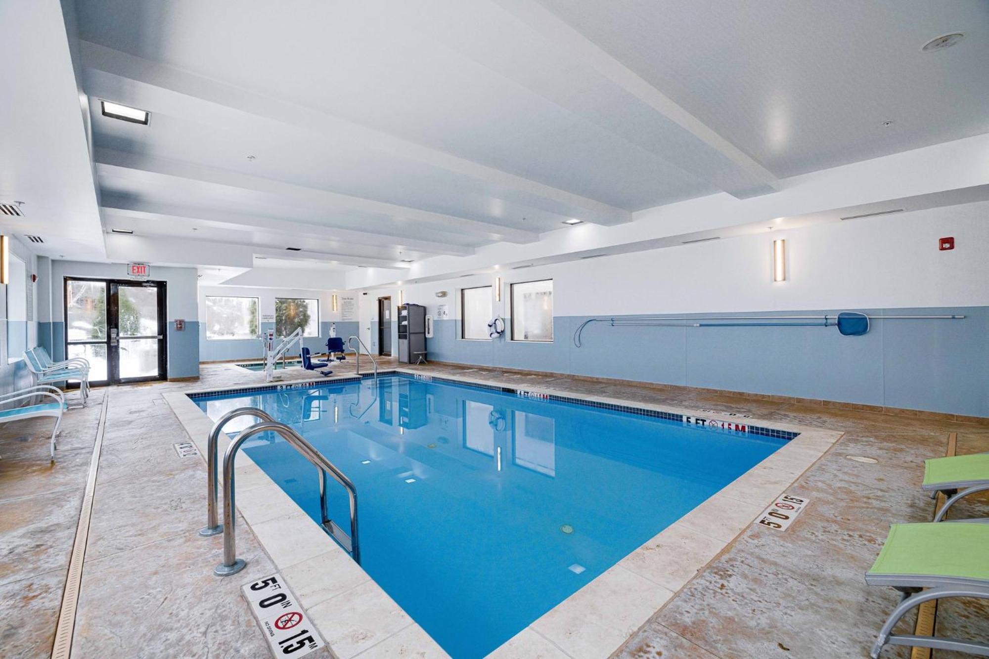 Holiday Inn Express Wilkes Barre East By Ihg Eksteriør bilde