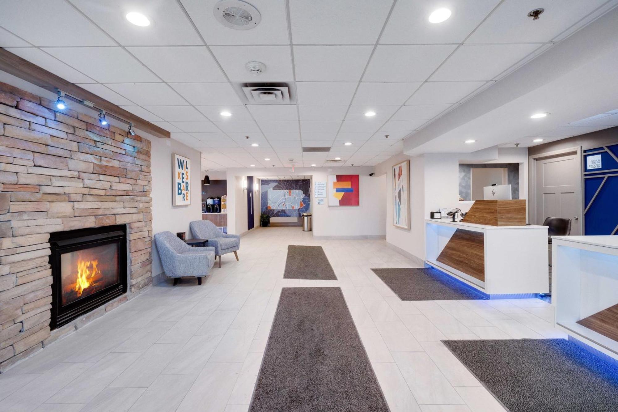 Holiday Inn Express Wilkes Barre East By Ihg Eksteriør bilde